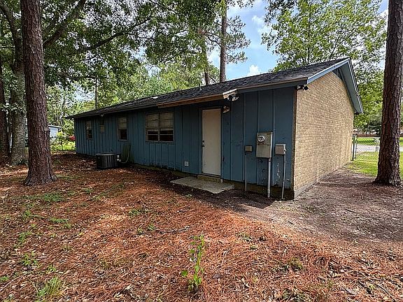 4th image of 2650 Ridgeway Dr