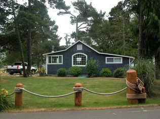 1406 SW 69th St, Lincoln City, OR 97367