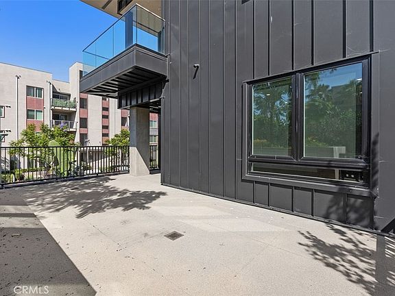 4th image of 4200 Rivington