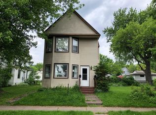2821 W 1st St #A, Duluth, MN 55806