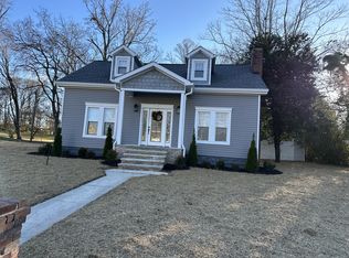 521 Ridgecrest Dr, McMinnville, TN 37110