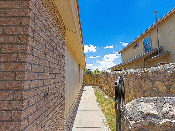 5th image of 11961 Waterside Dr