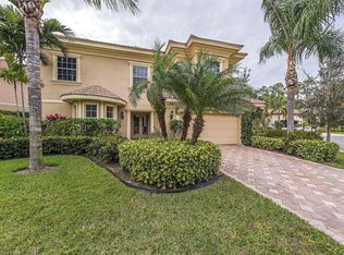 2844 Coco Lakes Dr, Naples, FL 34105