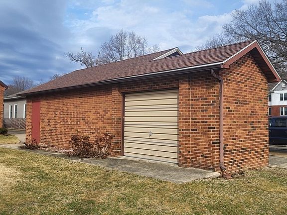 5th image of 307 Court St