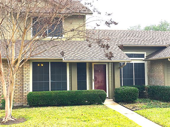 2nd image of 1015 E Yager Ln Unit 9