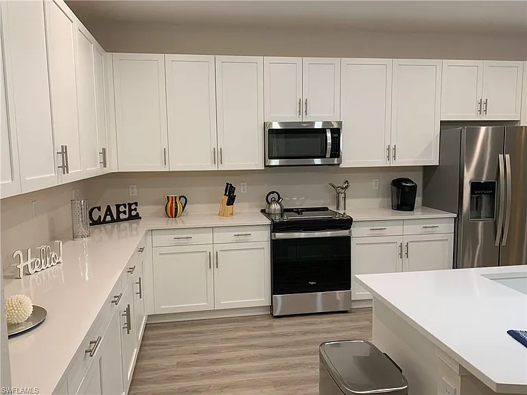 208 Indies Dr E #202 — Photo 3