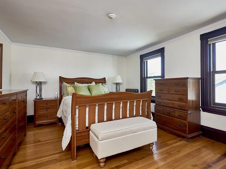8 Saint James St #8 — Photo 10