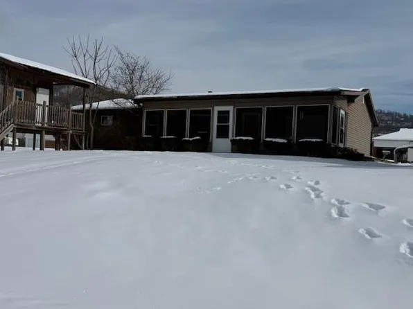 811 Highland Ave, New Martinsville, WV 26155