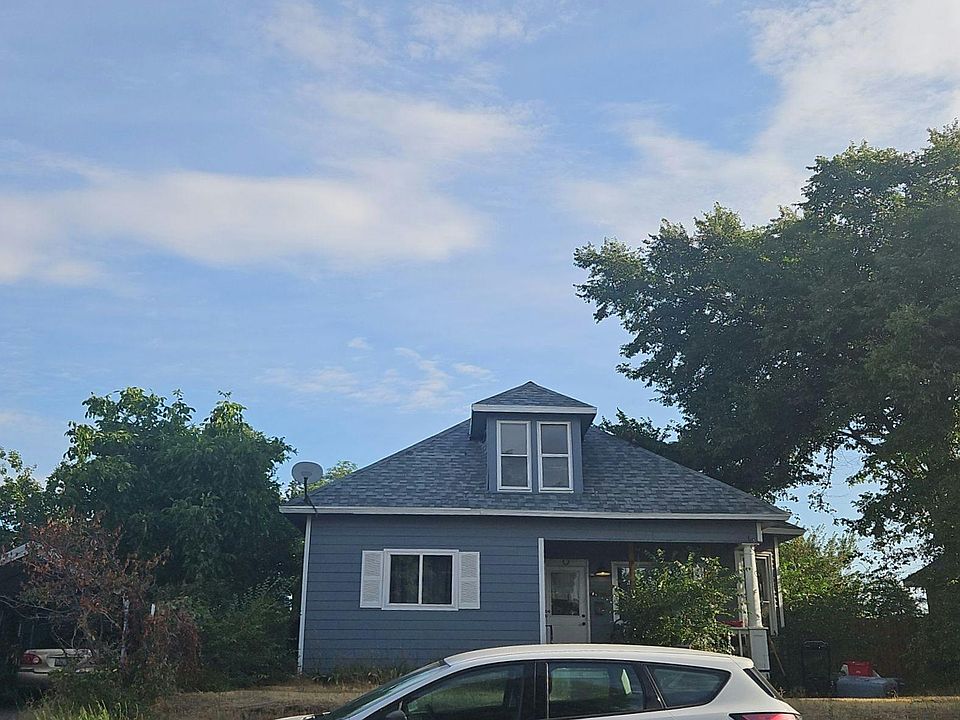1st image of 2621 E Rowan Ave