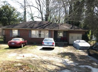 2063 Pinehill Dr, Macon, GA 31217