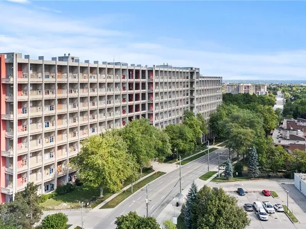 350 Quigley Rd #512, Hamilton, ON L8K 5N2