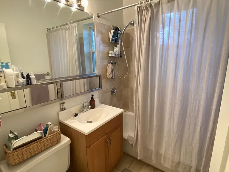 Cornelia Commons — Photo 17
