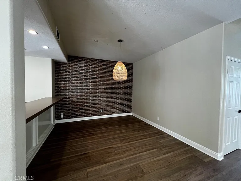 50 Lyon Rdg — Photo 10