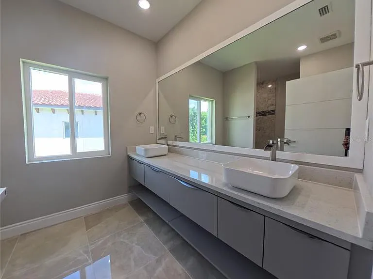 1835 Brentwood Ct — Photo 23
