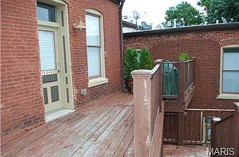 3rd image of 1926 Geyer Ave