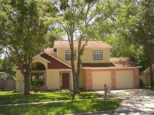 Beautiful 3 BR, 2.5 bath two-story on a cul de sac, near park