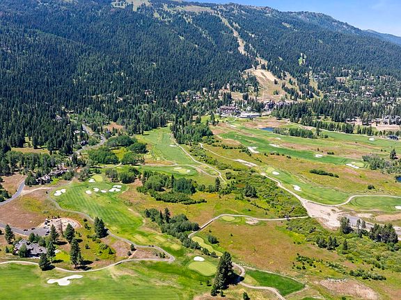 3rd image of 60 Azure Ct