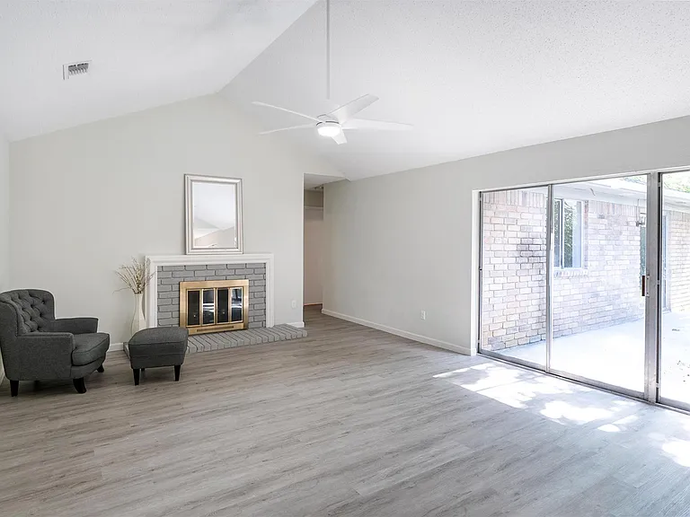 5314 Hazelgrove Dr — Photo 10