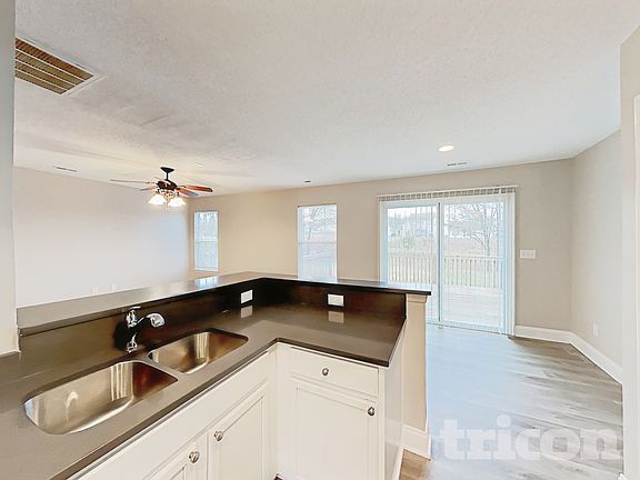 5th image of 9316 White Aspen Pl