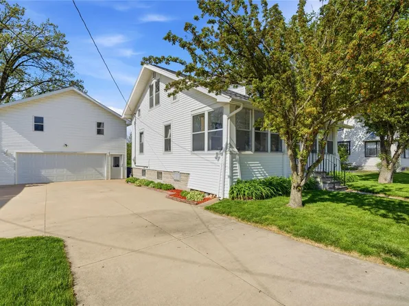 500 6th Ave, Marion, IA 52302