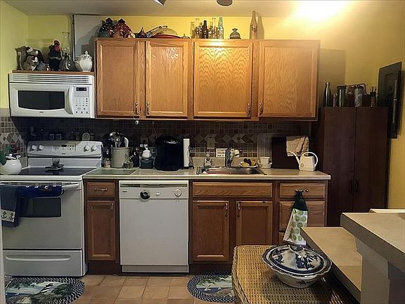 2nd image of 1356 Villa Way Unit C