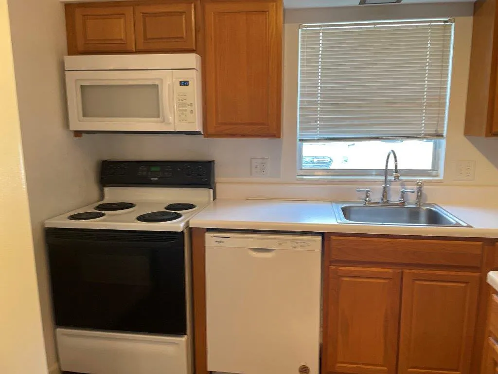 720 B - E. Minnesota Ave, - B — Photo 3