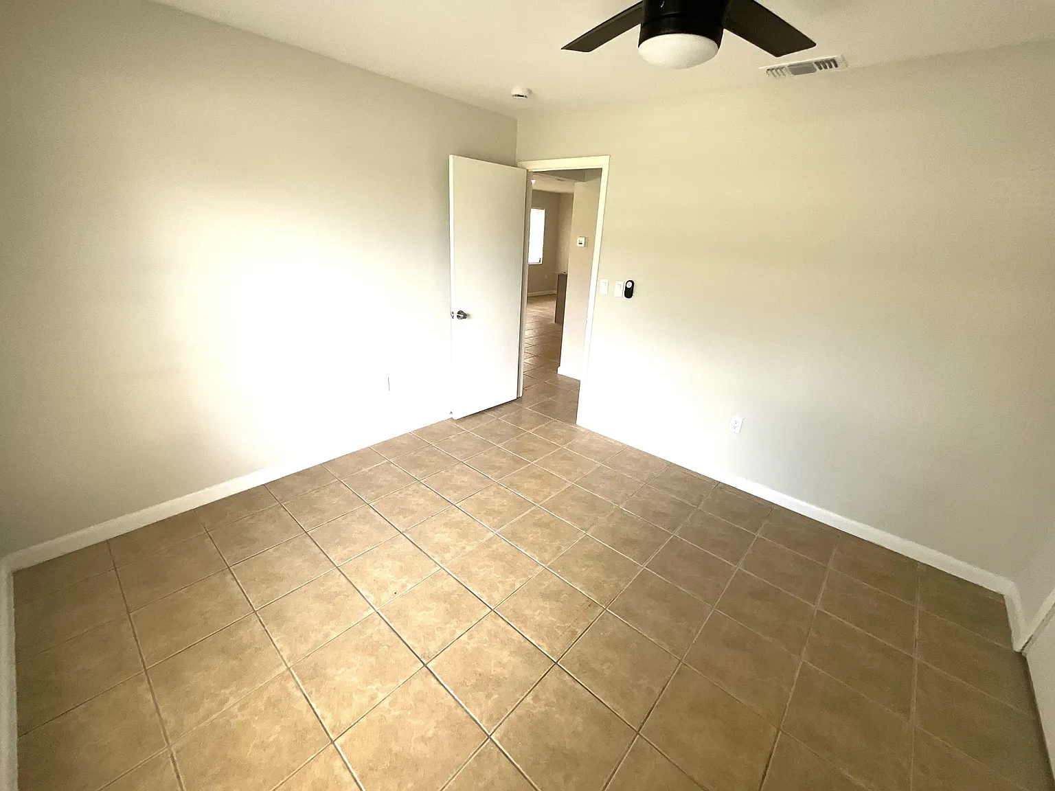610 Southeast 13th Court A - 1 — Photo 4
