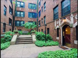 1102 W Montana St APT 3, Chicago, IL 60614