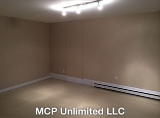 40 Suffolk St APT 4D, Holyoke, MA 01040