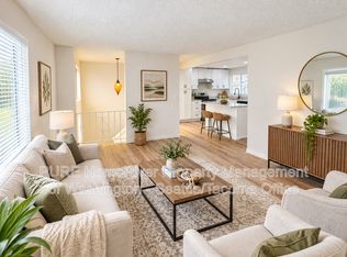 1727 45th Ave SW, Seattle, WA 98116
