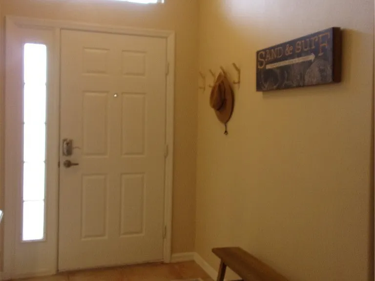 877 W Silver Meadow Loop — Photo 4