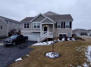 1782 Ruby Dr, Pingree Grove, IL 60140