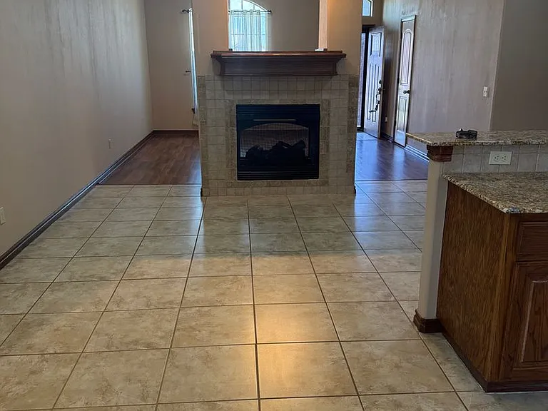 10924 SW 30th Ter — Photo 7