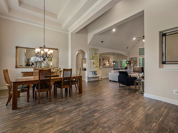 3rd image of 508 Ambergate Dr