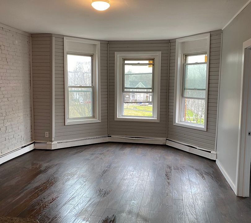 1st image of 620 Dudley St #620DUD-04