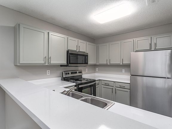 3rd image of 514 Coapman St APT 3A