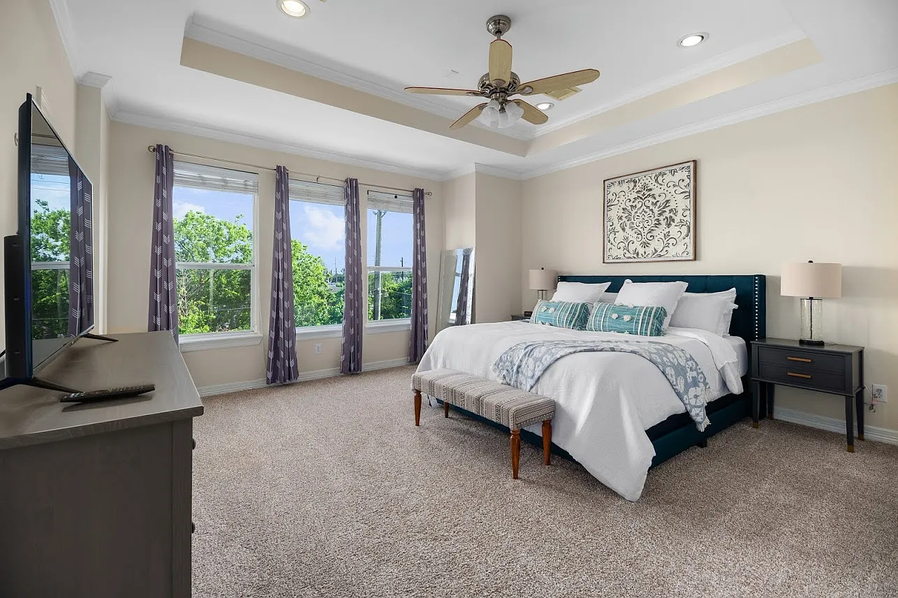 3 bed, 2001 sqft, $3,500 — Photo 4