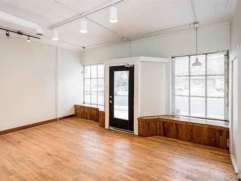 1417 Van Dyke St #2 — Photo 2
