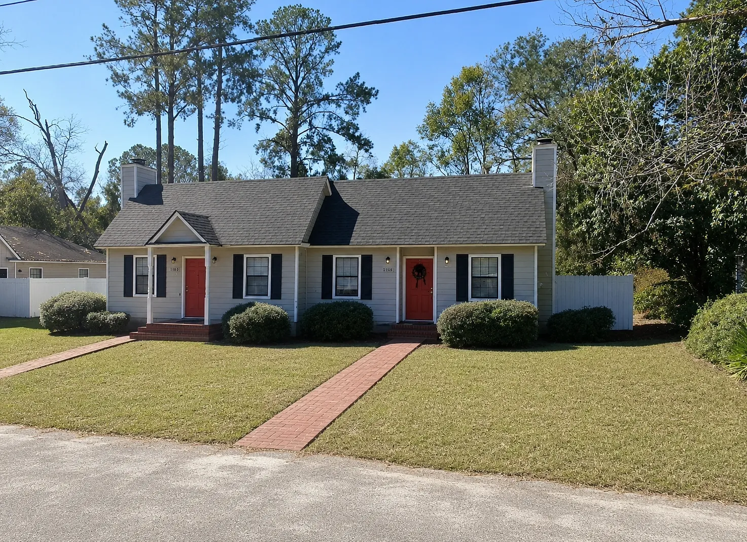 2114 Caswell St — Photo 1