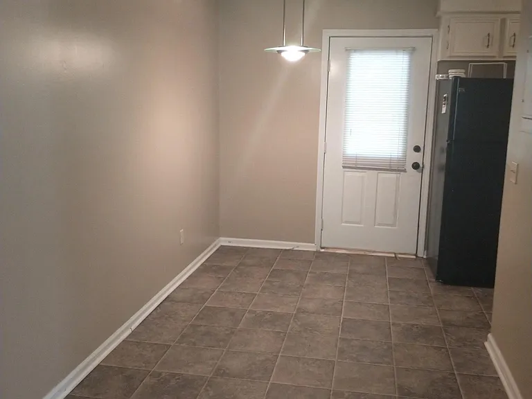 1213 Piney Grove Rd — Photo 6