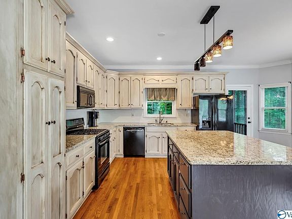5th image of 15043 Leafmore Dr SE