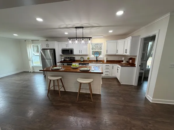 33 Anna Dr, Prosperity, SC 29127