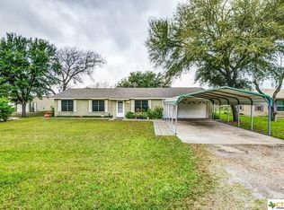 1701 Windy Ln, Three Rivers, TX 78071