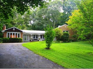 24 Lake Rd, Katonah, NY 10536