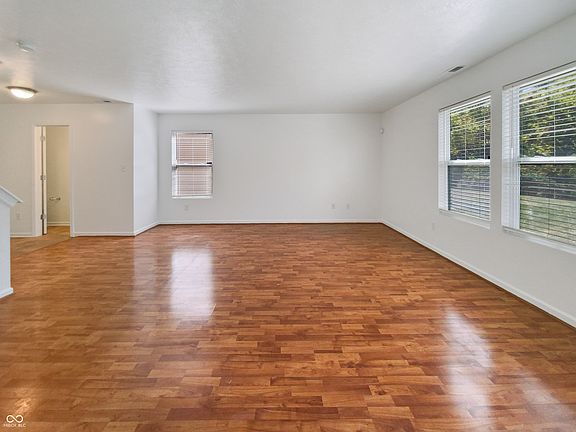 3rd image of 10403 Bellchime Ct