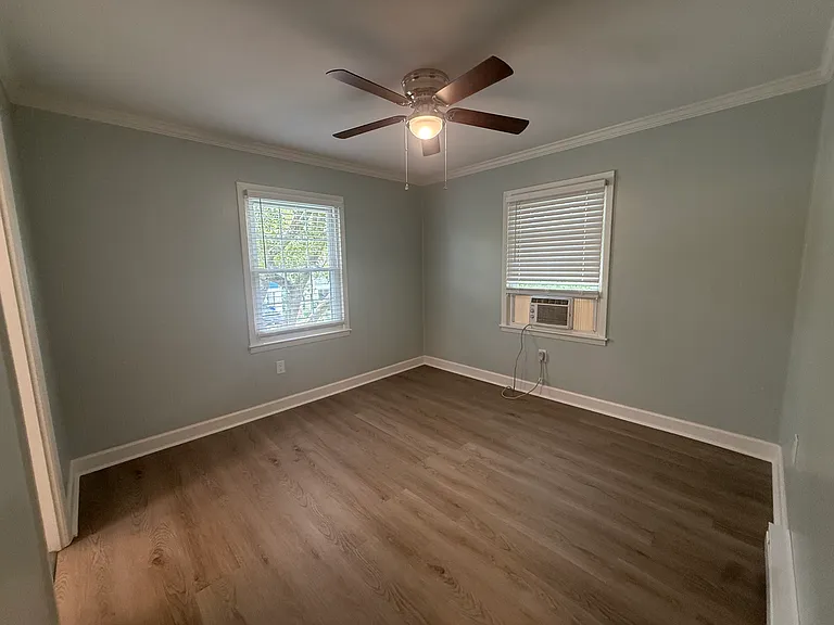 120 N Pinewood Dr #2 — Photo 5
