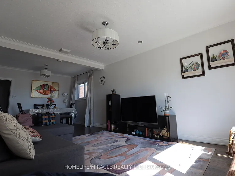 1382 Warden Ave #MAIN — Photo 13
