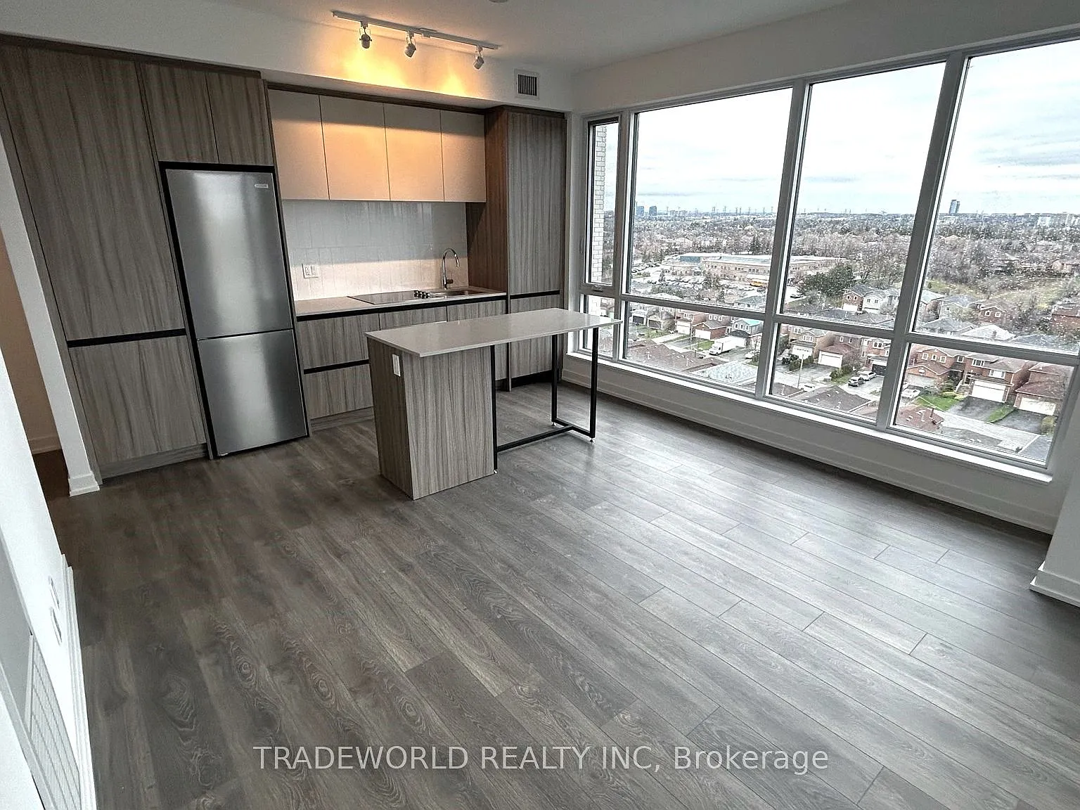 1 bed, $2,450 — Photo 3