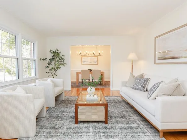 218 Shifting Log Drive, Hampton, VA 23669