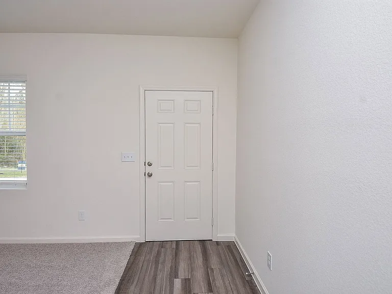 3603 Admiralty Dr — Photo 3